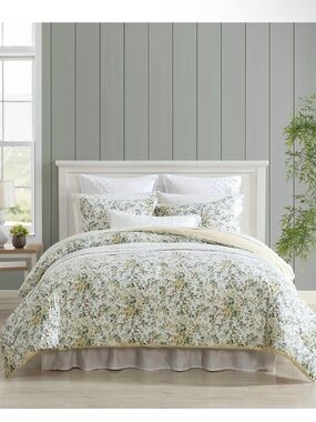 New Laura Ashley White Floral Comforter Set with Green Accents  full and Queen.